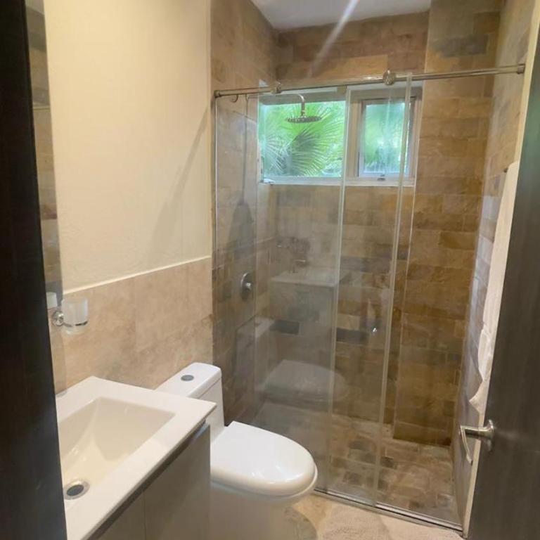 Cabaña privada con piscina y jacuzzi junto al mar - Six-Bedroom House - 27