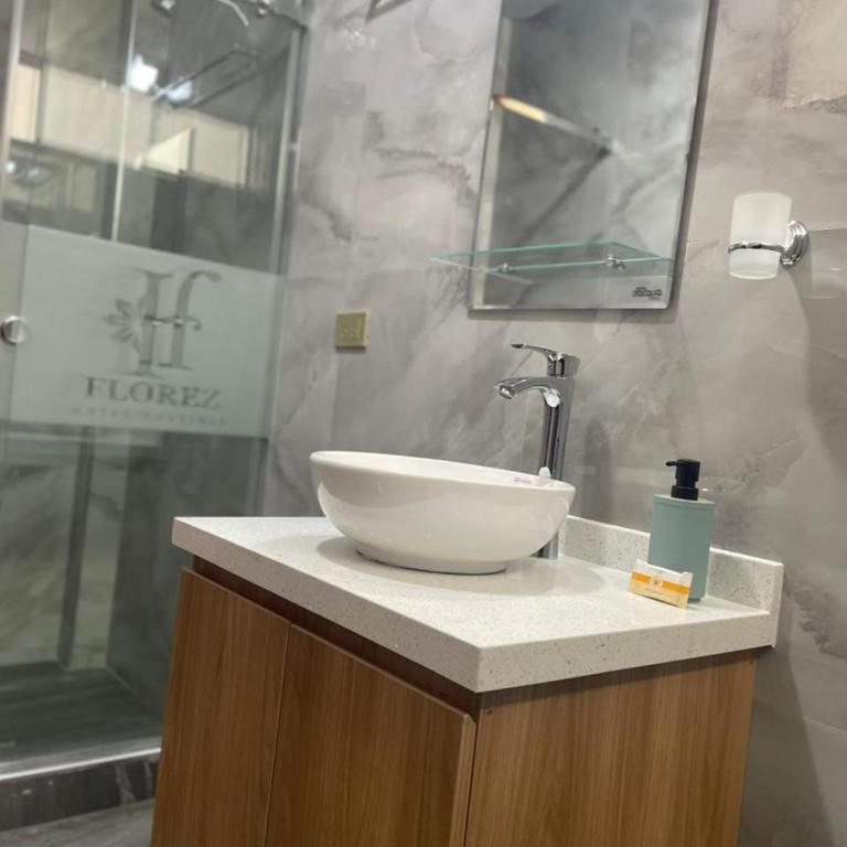 Hotel Florez Boutique - Twin Room with City View - 3