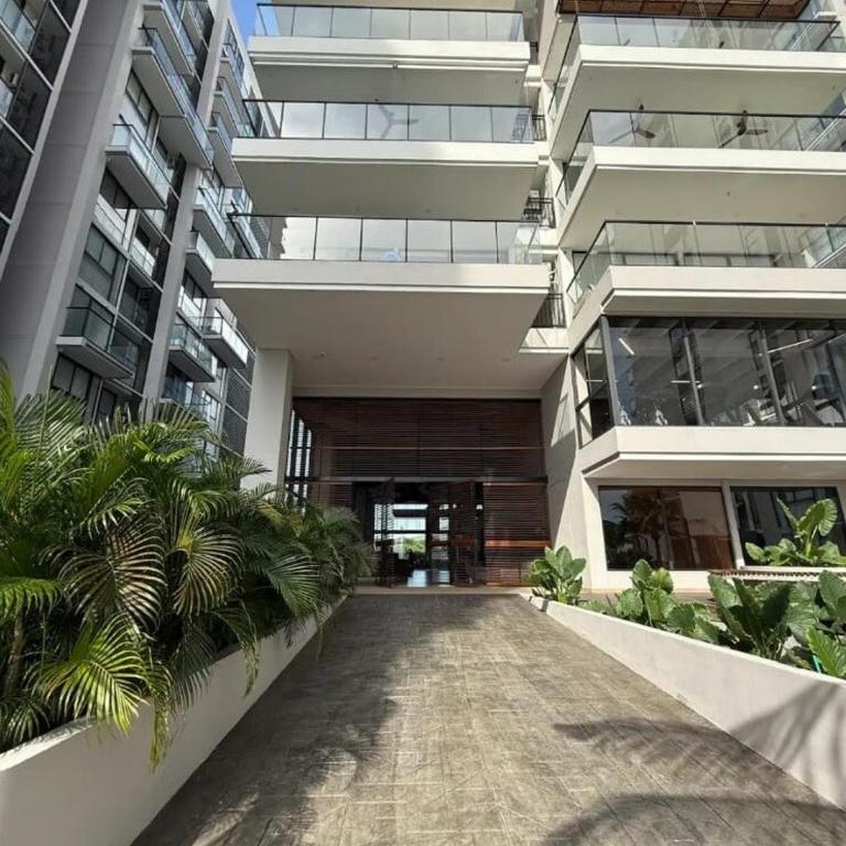 Modern loft with ocean views - One-Bedroom Apartment - 5