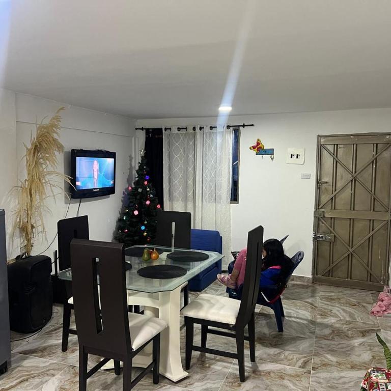 Casa Linda - Two-Bedroom Apartment - 2