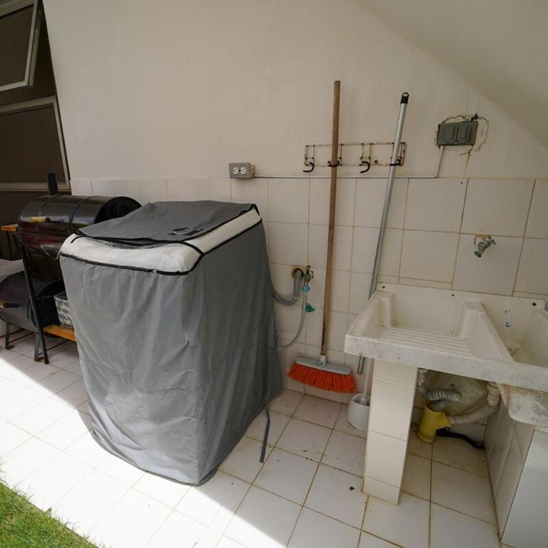 Casa Juliana vista al mar piscina y jacuzzi - Three-Bedroom House - 31