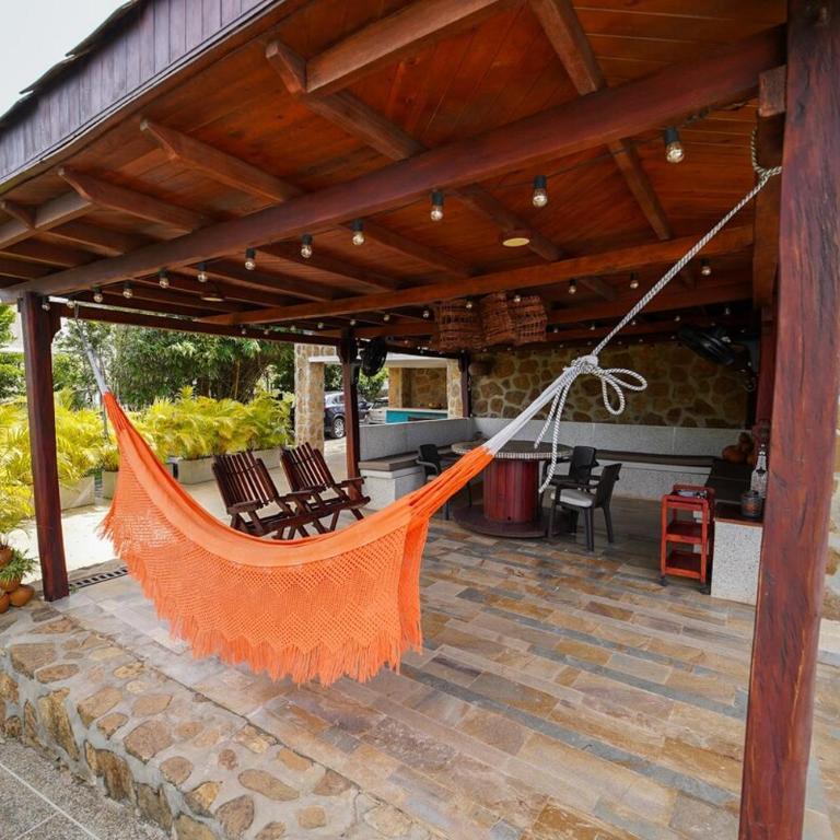 Casa Juliana vista al mar piscina y jacuzzi - Three-Bedroom House - 36