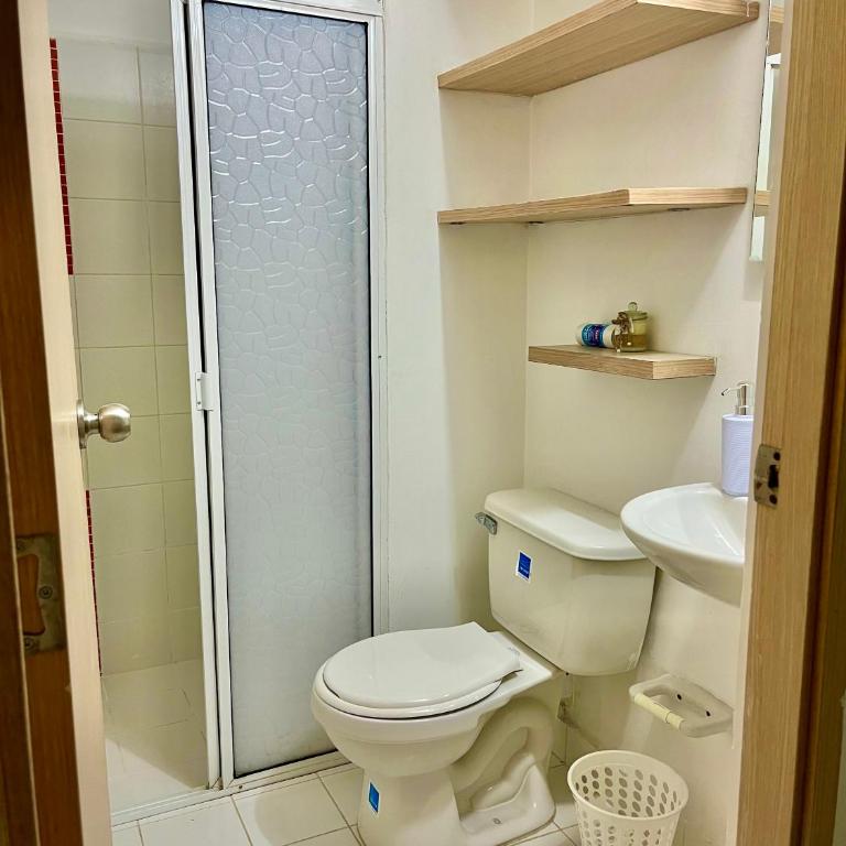 Apartamento en Cartagena cerca al mar - Two-Bedroom Apartment with Partial Ocean View - 18
