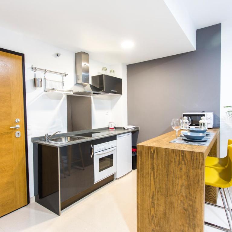 Total Valencia Old City Luxury - One-Bedroom Apartment - 15