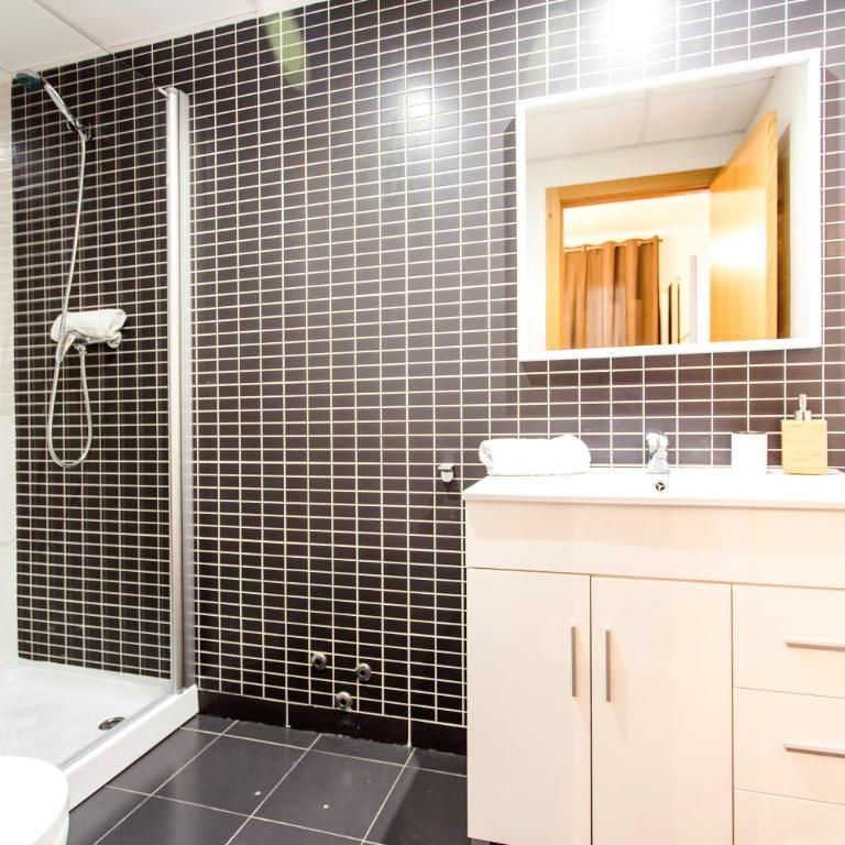 Total Valencia Old City Luxury - One-Bedroom Apartment - 17