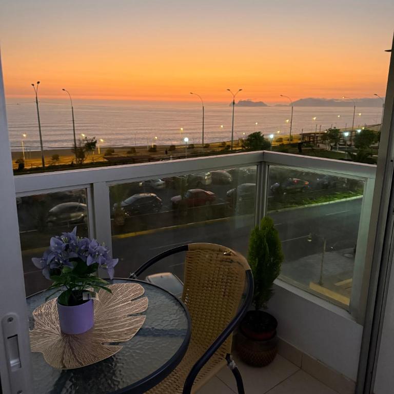 Departamento frente al mar costa verde - One-Bedroom Apartment - 1