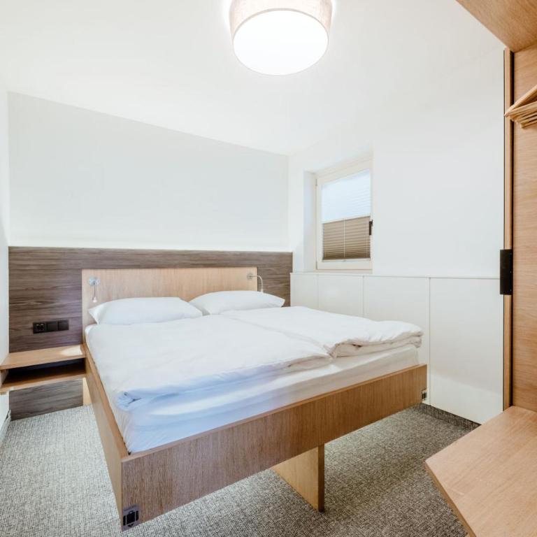 Harmls Aparthotel - Chambre Quadruple Économique - 8