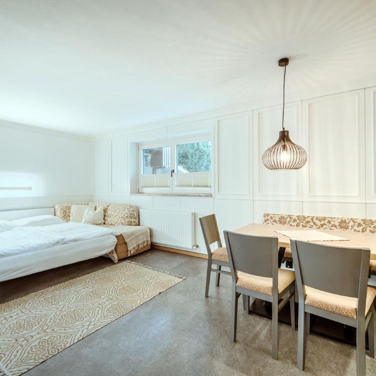 Harmls Aparthotel - Chambre Quadruple Économique - 2