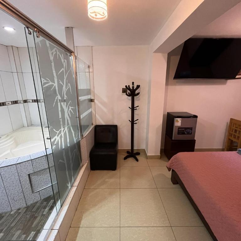 Hostal Milagros - Queen Room with Spa Bath - 1