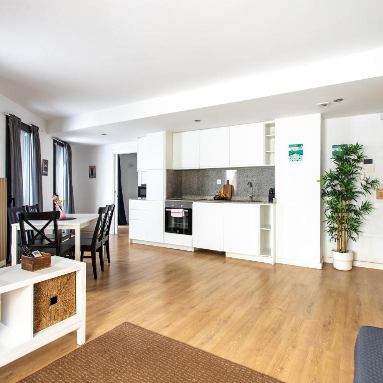 StayCampNou 3BR With Balcony - Apartamento de 3 dormitorios - 20
