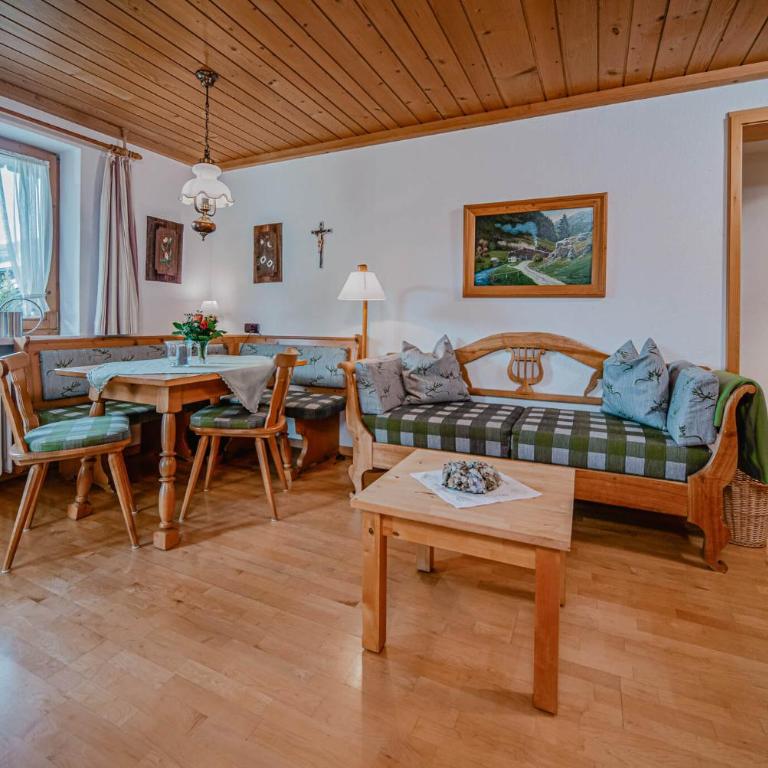 Haus Rosenbächle - Apartment mit 2 Schlafzimmern und Balkon - 7