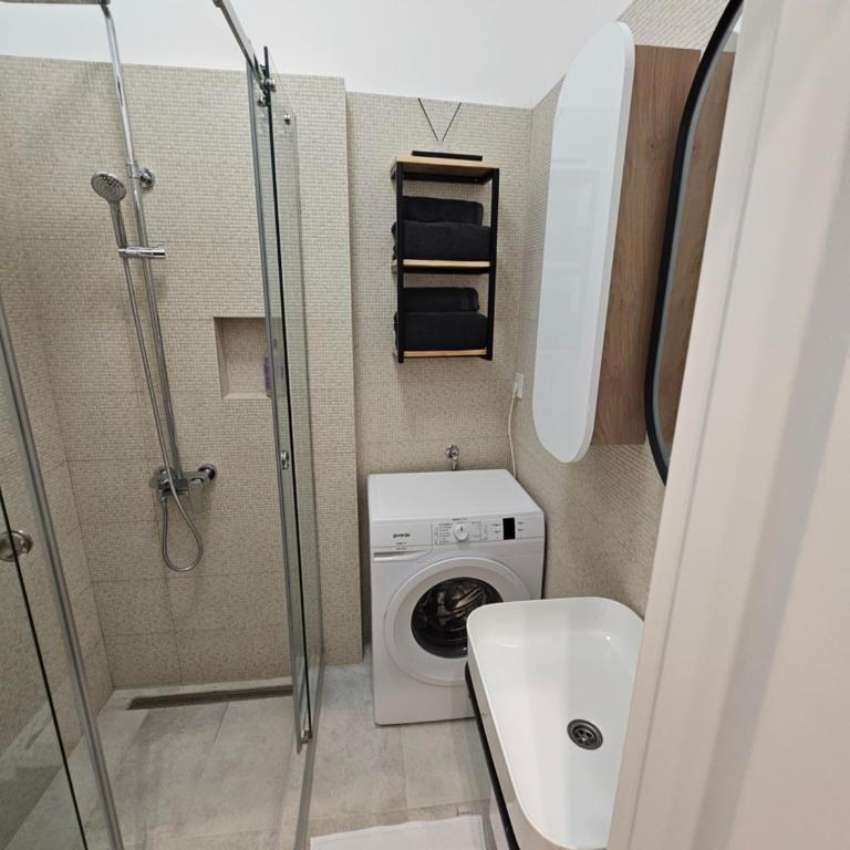 Studio 1920 - One-Bedroom Apartment - 21