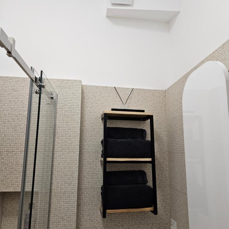 Studio 1920 - One-Bedroom Apartment - 22