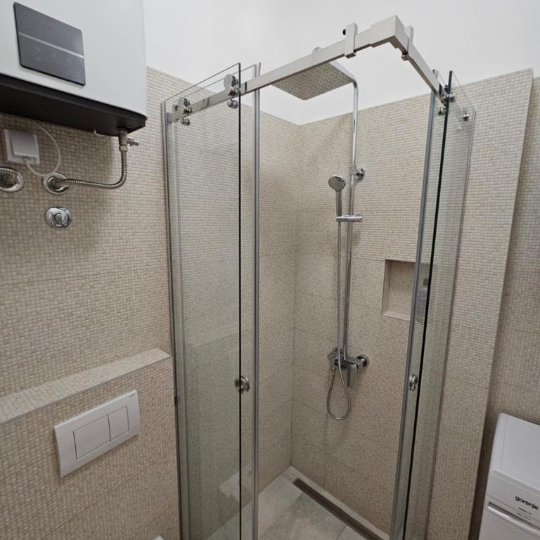 Studio 1920 - One-Bedroom Apartment - 18