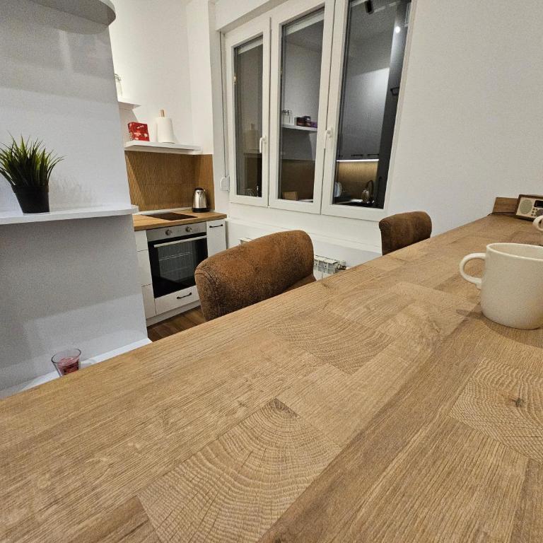 Studio 1920 - One-Bedroom Apartment - 2