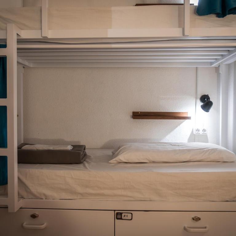 Soul Backpackers Barcelona - Bed in 4-Bed Female Dormitory Room - 8