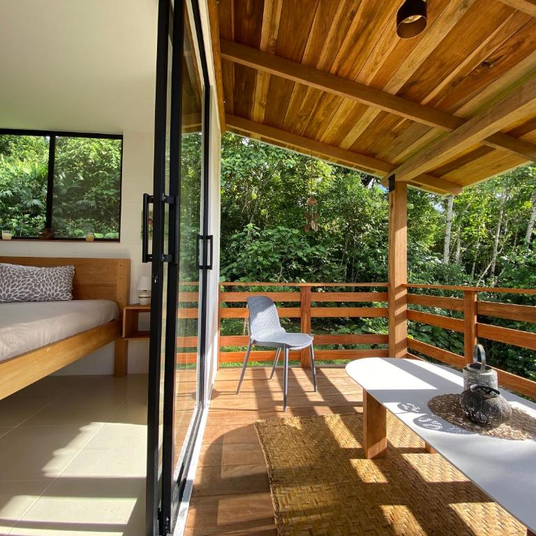 Coral Tree Lodge Tena - Apartamento de 1 dormitorio con balcón y vistas a la montaña - 1