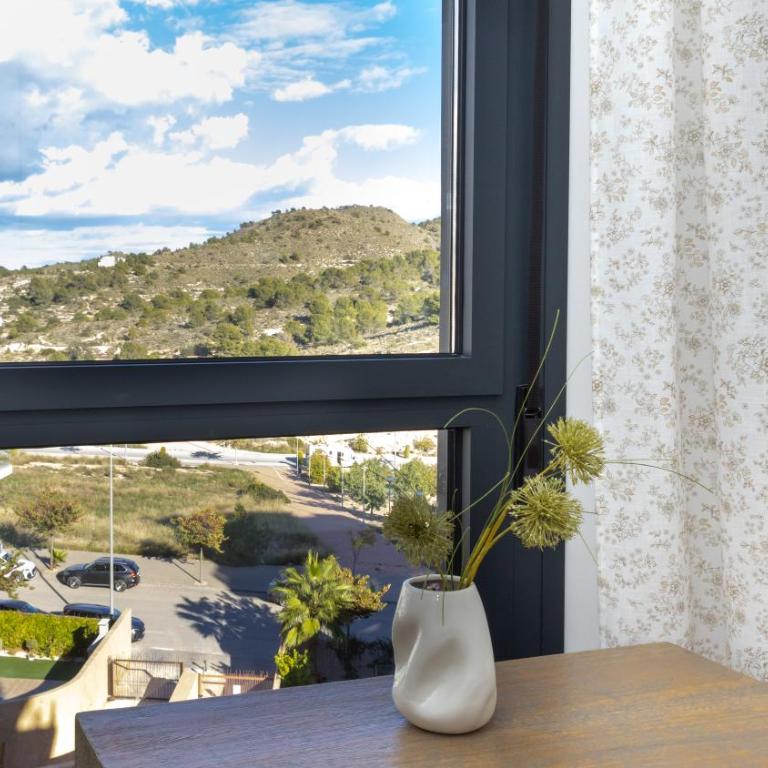 ALLONBAY prime apartment - Three-Bedroom Apartment with Sea View - 14