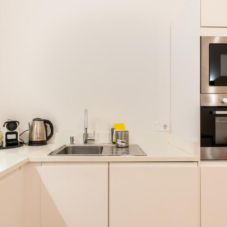Amplio apartamento a 5 min de San Luis, luminoso y cómodo - Apartamento de 2 dormitorios - 45