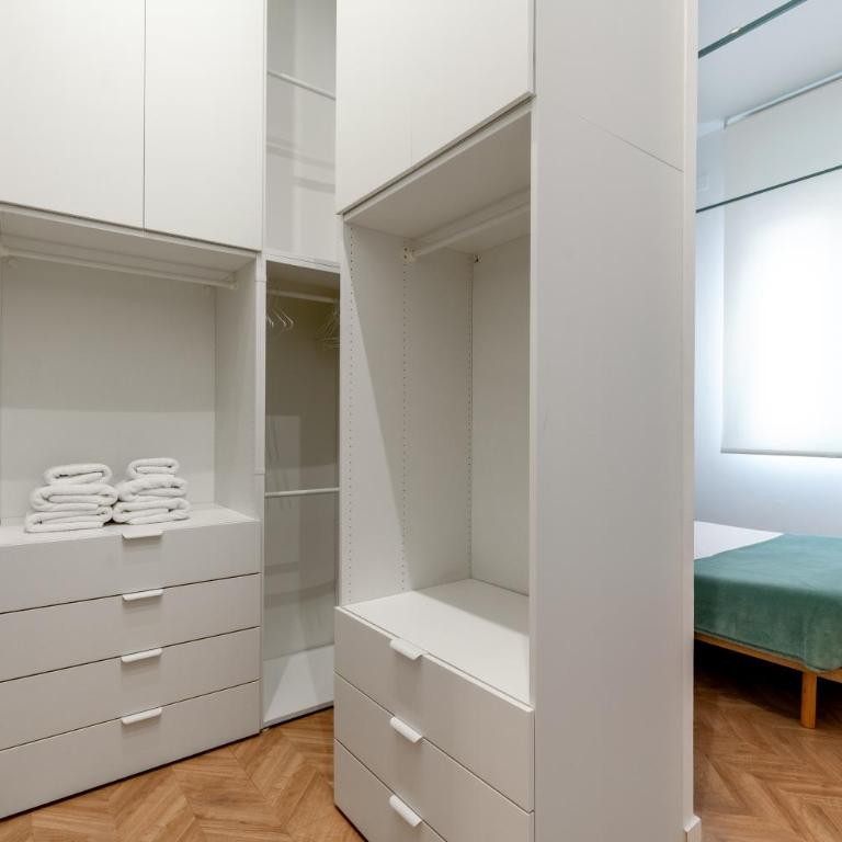 Amplio apartamento a 5 min de San Luis, luminoso y cómodo - Apartamento de 2 dormitorios - 63