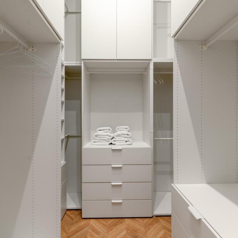 Amplio apartamento a 5 min de San Luis, luminoso y cómodo - Apartamento de 2 dormitorios - 61
