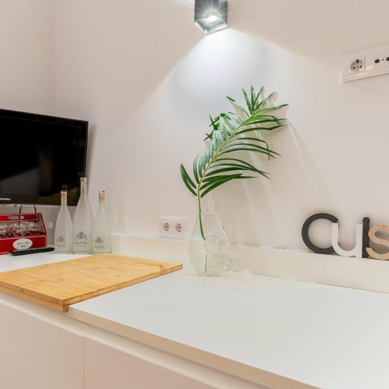 Amplio apartamento a 5 min de San Luis, luminoso y cómodo - Apartamento de 2 dormitorios - 38