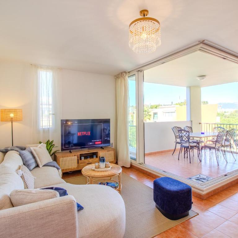 MISTRAL - Appartement 3 chambres, Piscine, Rooftop, Climatisation et Parking - Three-Bedroom Apartment - 13