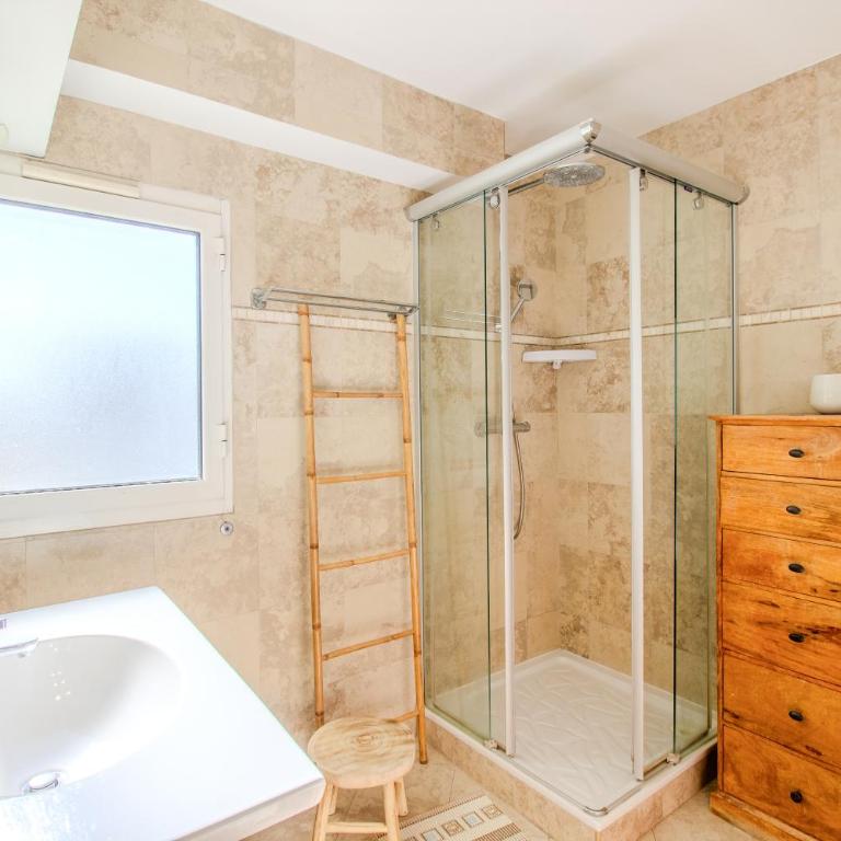 MISTRAL - Appartement 3 chambres, Piscine, Rooftop, Climatisation et Parking - Three-Bedroom Apartment - 18