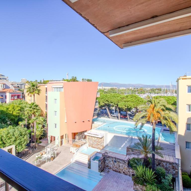 MISTRAL - Appartement 3 chambres, Piscine, Rooftop, Climatisation et Parking - Three-Bedroom Apartment - 25