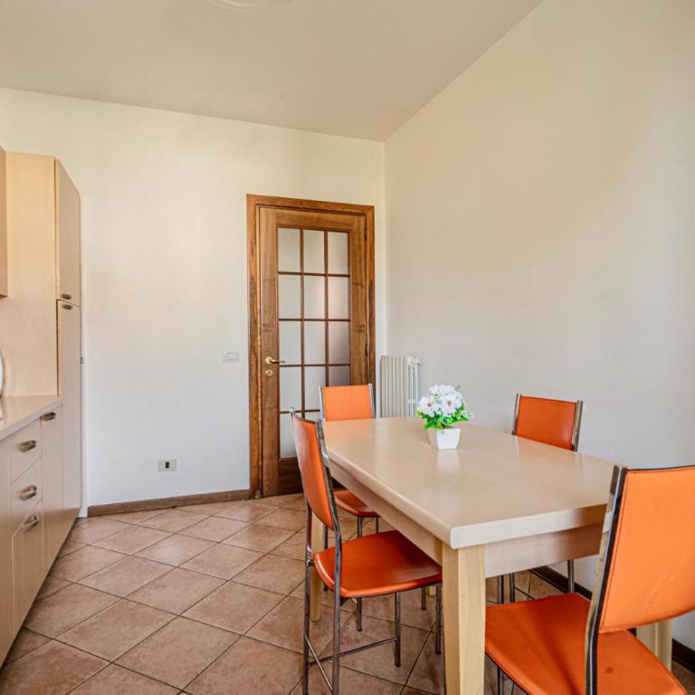 Giada Palace - Pool & Apartments - Appartamento Deluxe con 2 Camere da Letto e Balcone - 11