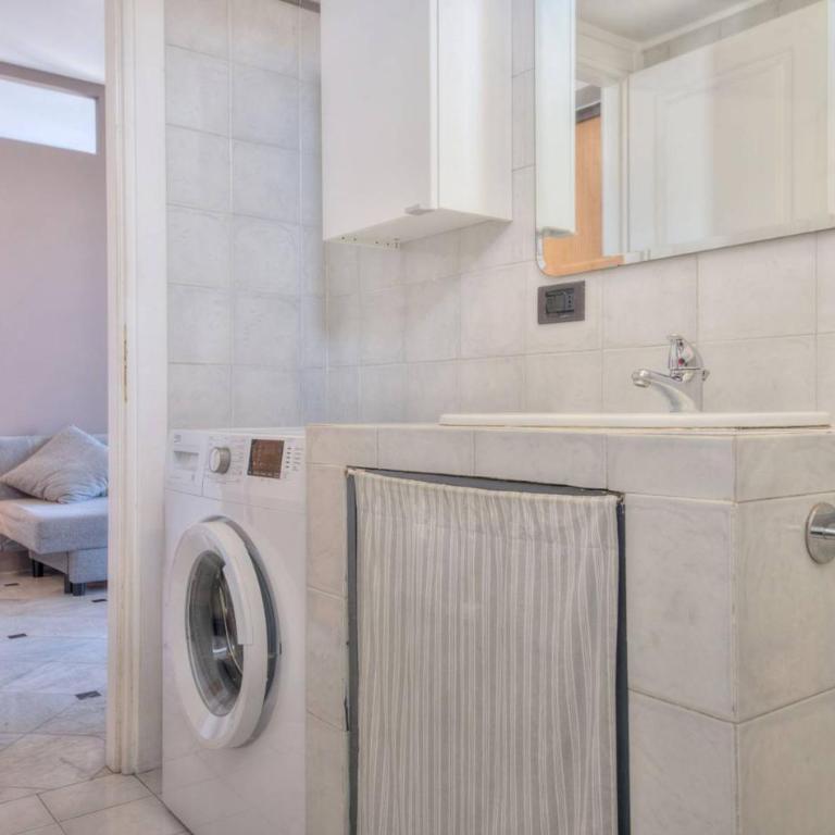 250 m from the Aquarium, Historic Center, Wi-Fi, Air Conditioning - One-Bedroom Apartment - 23