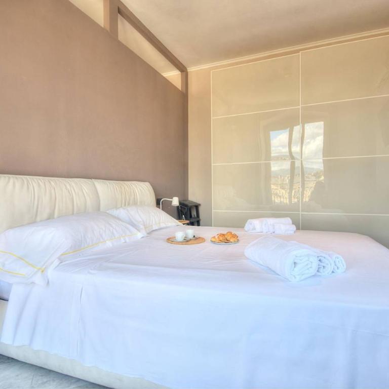 250 m from the Aquarium, Historic Center, Wi-Fi, Air Conditioning - One-Bedroom Apartment - 13