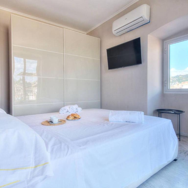 250 m from the Aquarium, Historic Center, Wi-Fi, Air Conditioning - One-Bedroom Apartment - 19