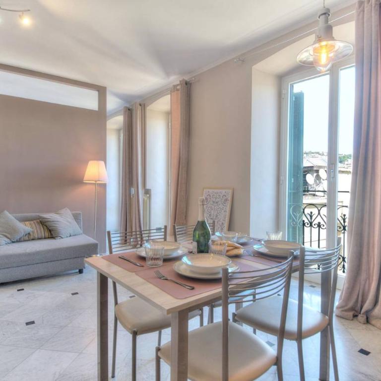 250 m from the Aquarium, Historic Center, Wi-Fi, Air Conditioning - One-Bedroom Apartment - 20