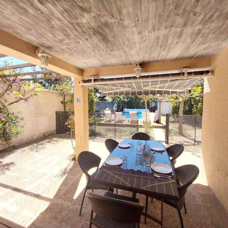 Villa T6, 10 couchages, front de mer, piscine, Saint Pierre la Mer - Maison 5 Chambres - 23
