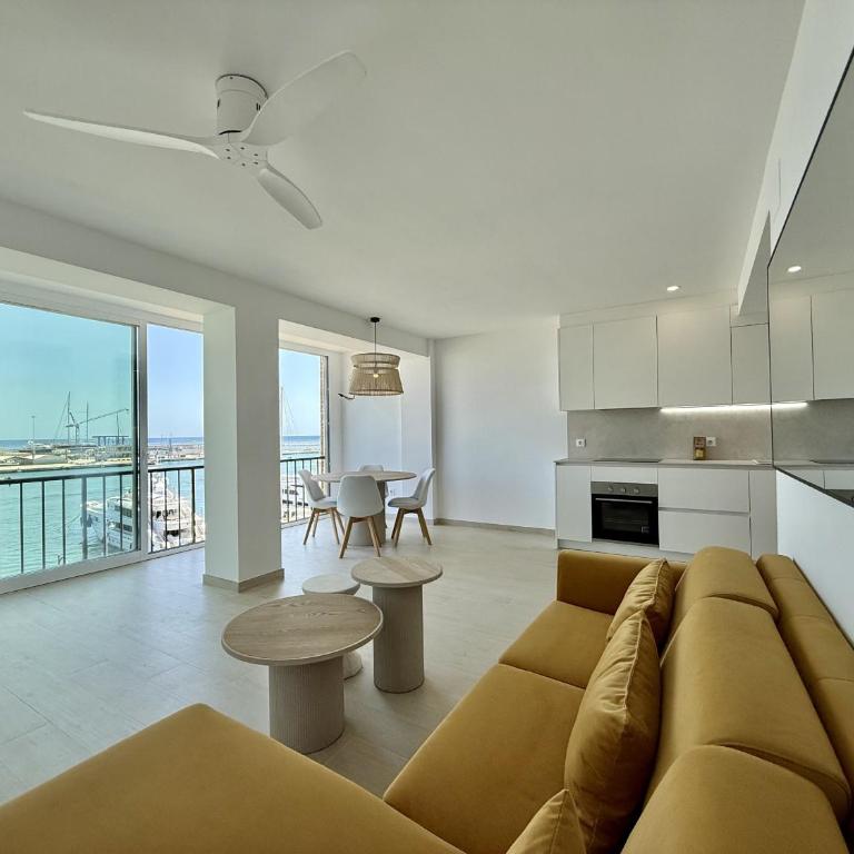 Apartamento en el Puerto con Parking - Apartment mit Meerblick - 2
