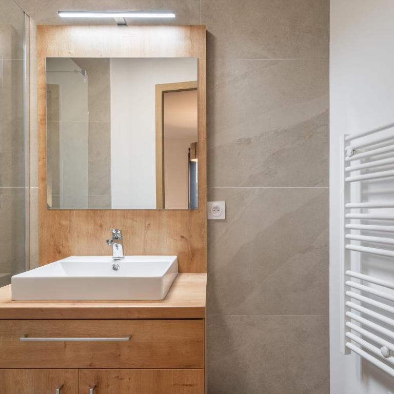 Apartment Camaga, Alpe d'Huez - by EMERALD STAY - Appartement 3 Chambres - 35
