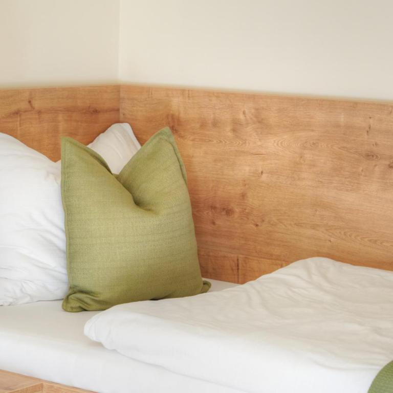 Aparthotel Iris - inklusive Wildschönau Premium Card - Einzelzimmer mit Balkon - 2