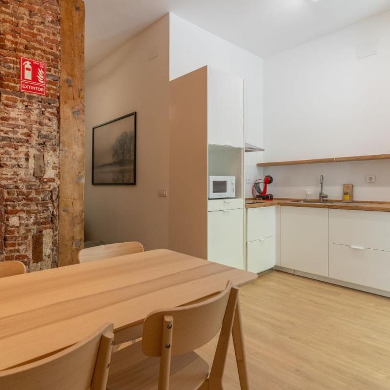 Modern Duplex-2Bedrooms 3Baths-Palacio - Apartment - 2
