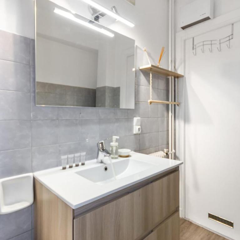 Le Marie Antoinette - Hypercentre - 400m Palais - Lumineux - 100m Suquet - Appartement 1 Chambre - 11