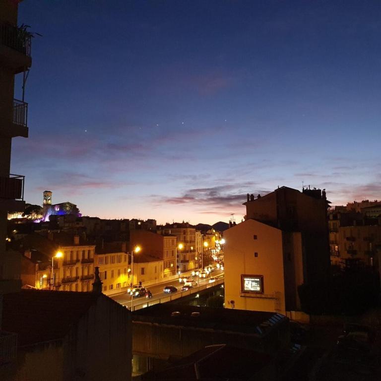 Le Marie Antoinette - Hypercentre - 400m Palais - Lumineux - 100m Suquet - Appartement 1 Chambre - 32