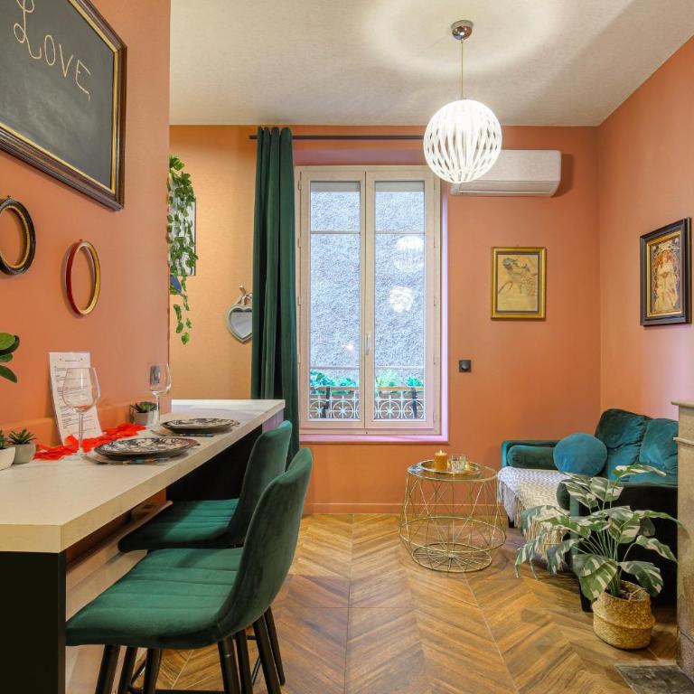 Suite jacuzzi chic et romantique climatisé - Appartamento - 5