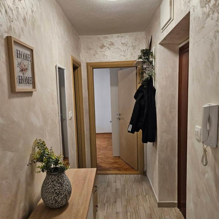 City Center Luxury Apartment - Apartment - 7