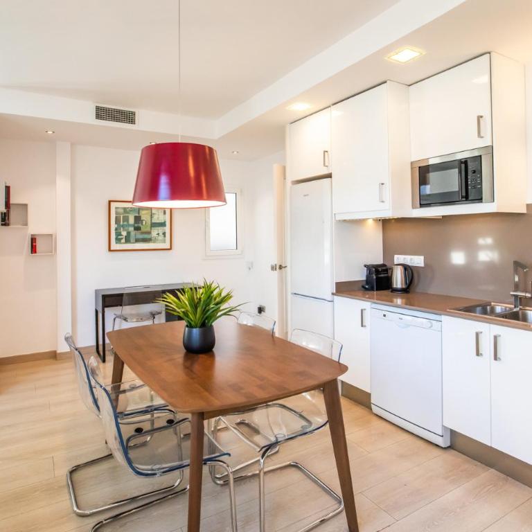 A4COR1132 - Beautiful apartment - Two-Bedroom Apartment with Terrace - 13