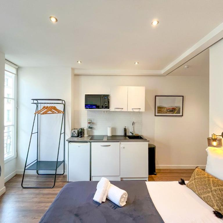UrbanFlat 205 - Beautiful Studio in the center of Paris - Studio - 2