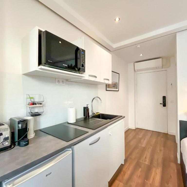UrbanFlat 205 - Beautiful Studio in the center of Paris - Studio - 4