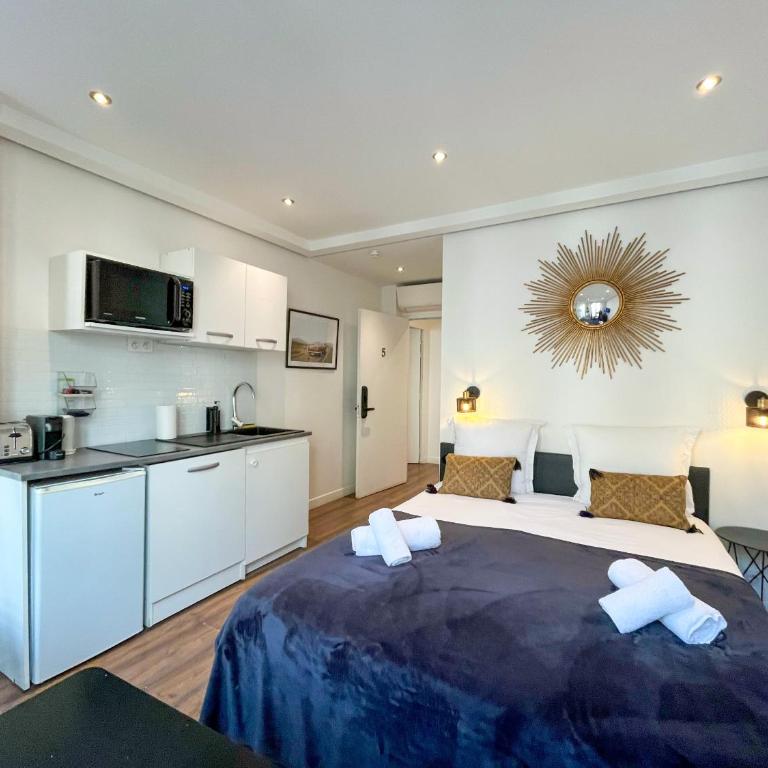 UrbanFlat 205 - Beautiful Studio in the center of Paris - Studio - 10