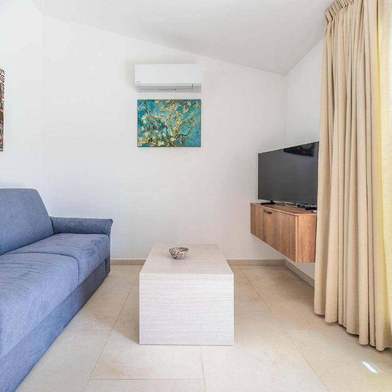 Nice Home In San Teodoro - Two-Bedroom Holiday Home - 1