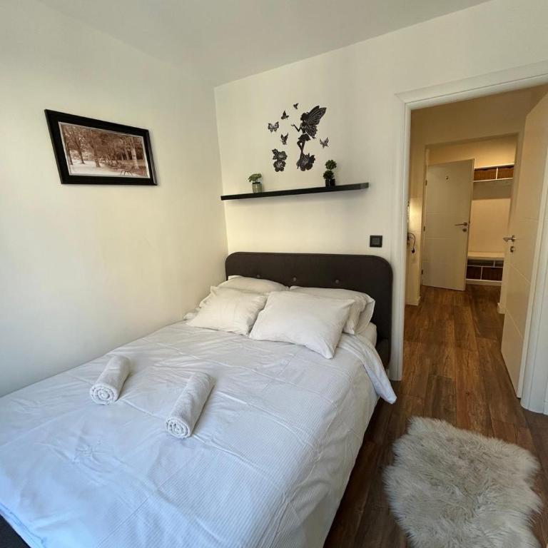 Modern & Stylish apartment in Sarajevo Old town - One-Bedroom Apartment - 8