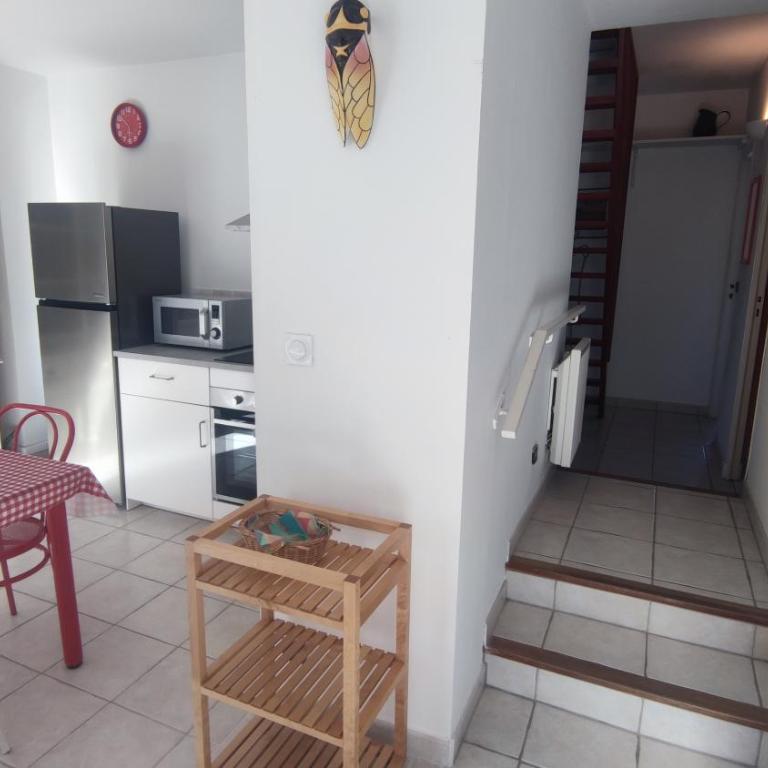 Haut de maison T3 sur Jardin - Carqueiranne - Appartement 2 Chambres - 15